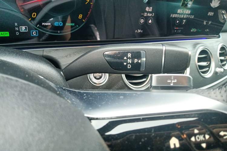 Used Mercedes-Benz E-Class 2021 E 260 Luxury Sports Edition Gear Lever