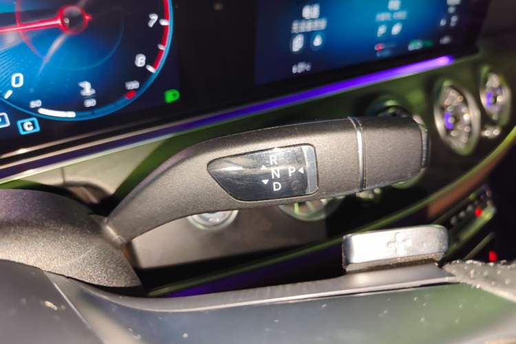Used Mercedes-Benz E-Class 2021 Facelift E 260 L Sport Edition Gear Lever