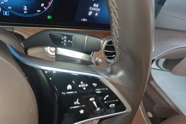 Used Mercedes-Benz E-Class 2021 Restyled E 300 L Luxury Edition Gear Lever