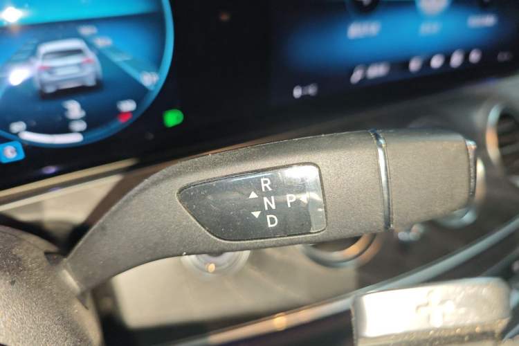 Used Mercedes-Benz E-Class 2021 Facelift E 260 L Sport Edition Gear Lever