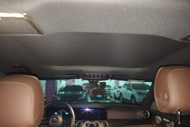 Used Mercedes-Benz E-Class 2021 Restyled E 300 L Sporty and Stylish Edition Headliner