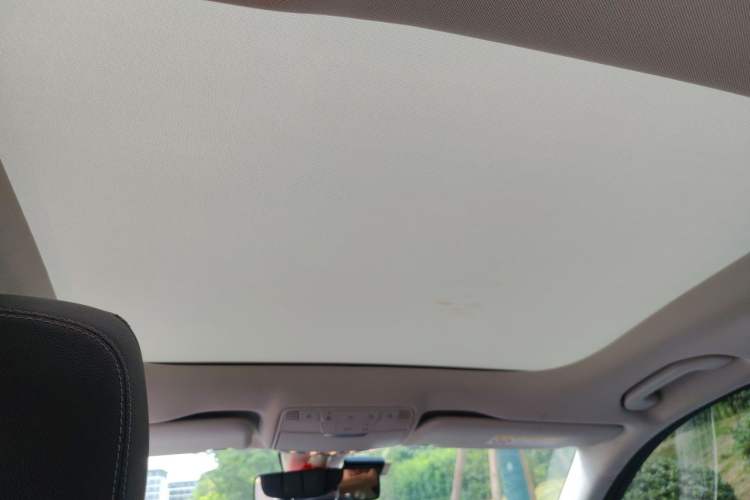Used Mercedes-Benz E-Class 2021 E 300 L Sporty and Stylish Model Headliner