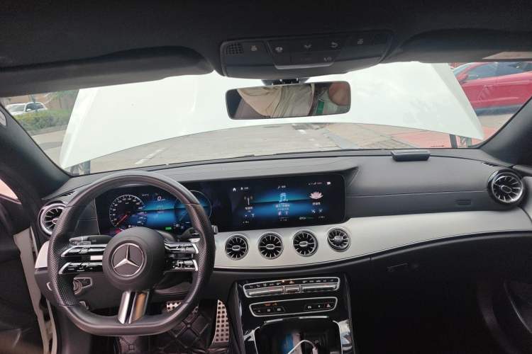 Used Mercedes-Benz E-Class 2021 E 260 Coupe Headliner