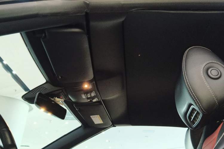 Used Mercedes-Benz E-Class 2021 E 260 Convertible Coupe Headliner