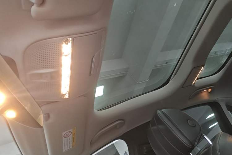 Used Mercedes-Benz E-Class 2021 Facelift E 260 L Sport Edition Headliner