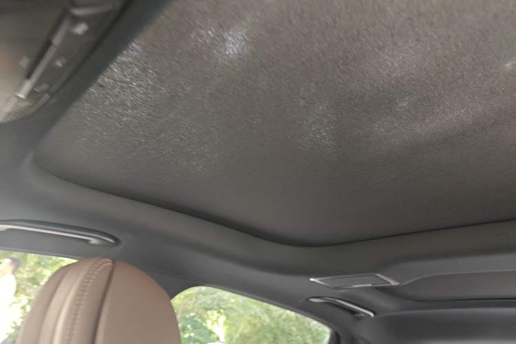 Used Mercedes-Benz E-Class 2021 E 300 L Sporty and Stylish Model Headliner