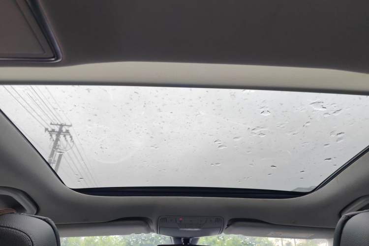 Used Mercedes-Benz E-Class 2021 Restyled E 300 L Sporty and Stylish Edition Headliner