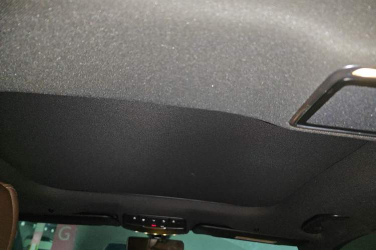 Used Mercedes-Benz E-Class 2021 E 300 L Sporty and Stylish Model Headliner