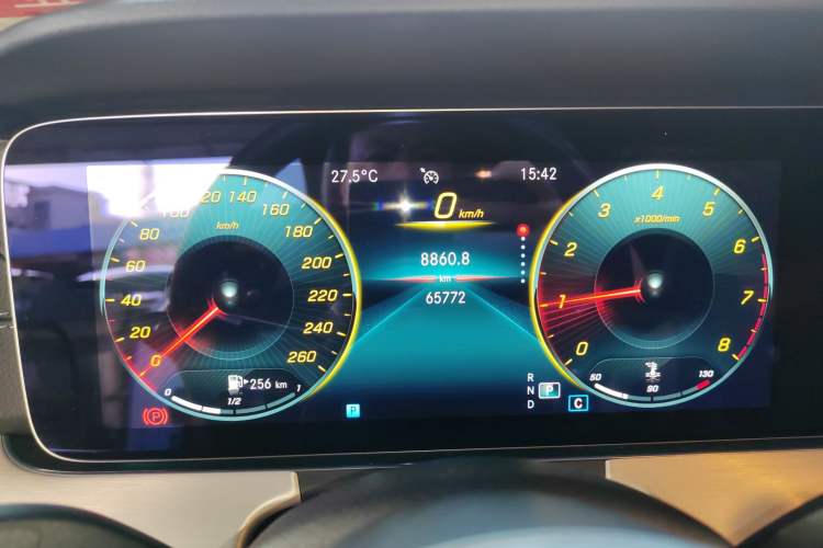 Used Mercedes-Benz E-Class 2021 Facelift E 260 Coupe Instrument Cluster