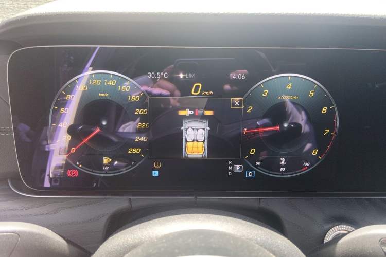 Used Mercedes-Benz E-Class 2021 Updated E 260 Fashion Sport Edition Instrument Cluster