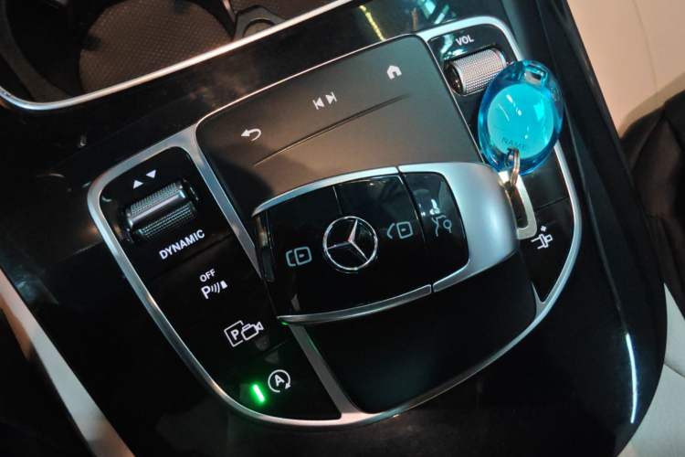 Used Mercedes-Benz E-Class 2021 E 260 Coupe Interior 1