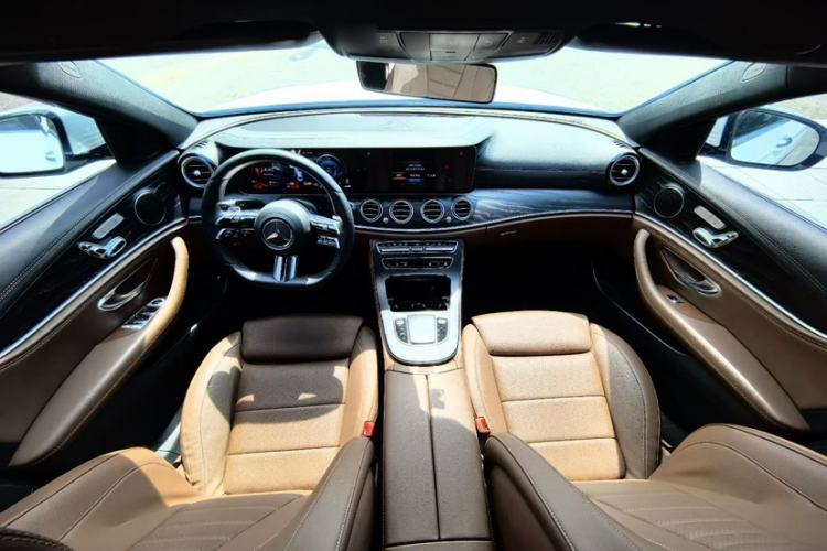 Used Mercedes-Benz E-Class 2021 Facelift E 260 L Sport 4MATIC Interior 1