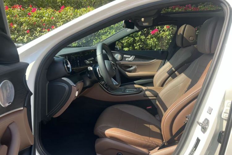 Used Mercedes-Benz E-Class 2021 E 300 L Sport Luxury Edition Interior 1