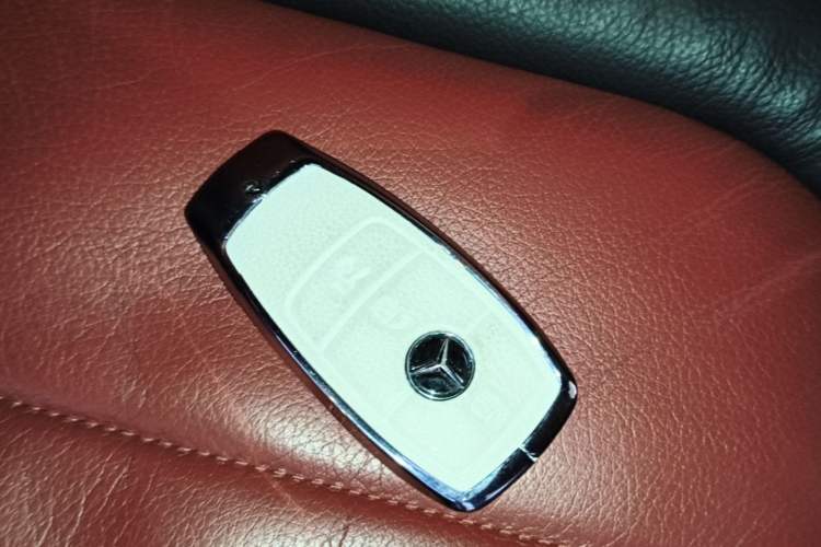 Used Mercedes-Benz E-Class 2021 E 260 Convertible Coupe Interior 1