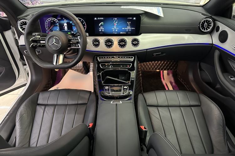 Used Mercedes-Benz E-Class 2021 E 260 Coupe Interior 1