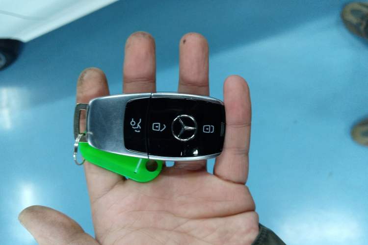 Used Mercedes-Benz E-Class 2021 E 260 Coupe Interior 1