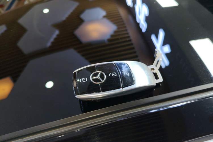 Used Mercedes-Benz E-Class 2021 Facelift E 260 L Sport Edition Interior 1