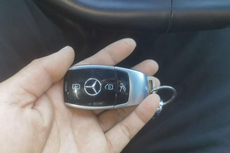 Used Mercedes-Benz E-Class 2021 Updated E 260 Fashion Sport Edition Interior 1