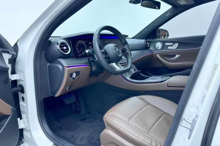 Used Mercedes-Benz E-Class 2021 E 300 L Sport Luxury Edition Interior 12