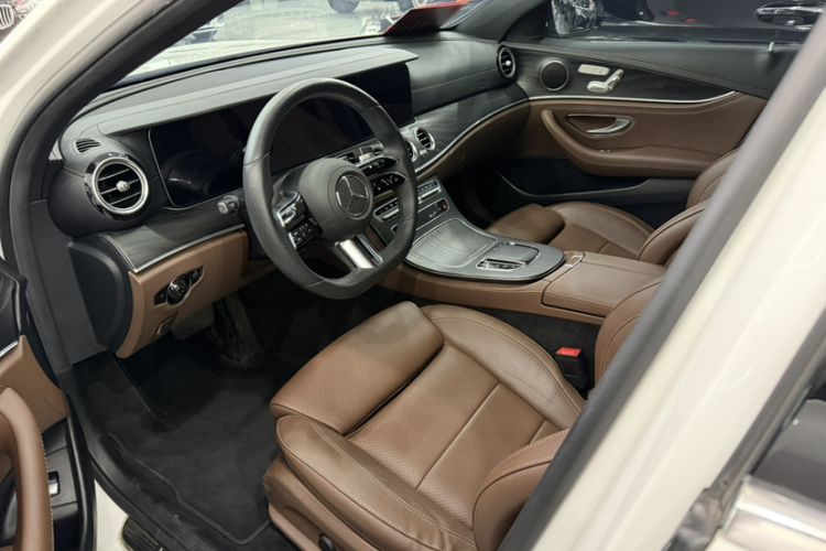 Used Mercedes-Benz E-Class 2021 Facelift E 260 L Sport 4MATIC Interior 2