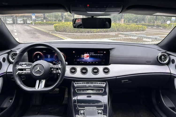 Used Mercedes-Benz E-Class 2021 E 260 Coupe Interior 2