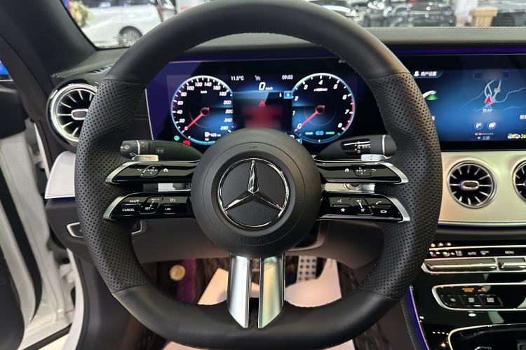 Used Mercedes-Benz E-Class 2021 E 260 Coupe Interior 2