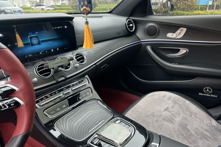 Used Mercedes-Benz E-Class 2021 Updated E 260 Fashion Sport Edition Interior 3