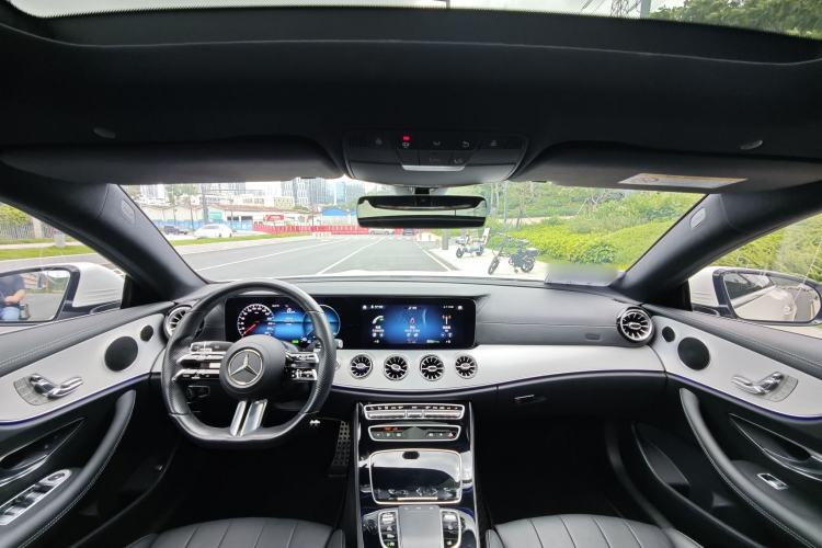 Used Mercedes-Benz E-Class 2021 E 260 Coupe Interior 4