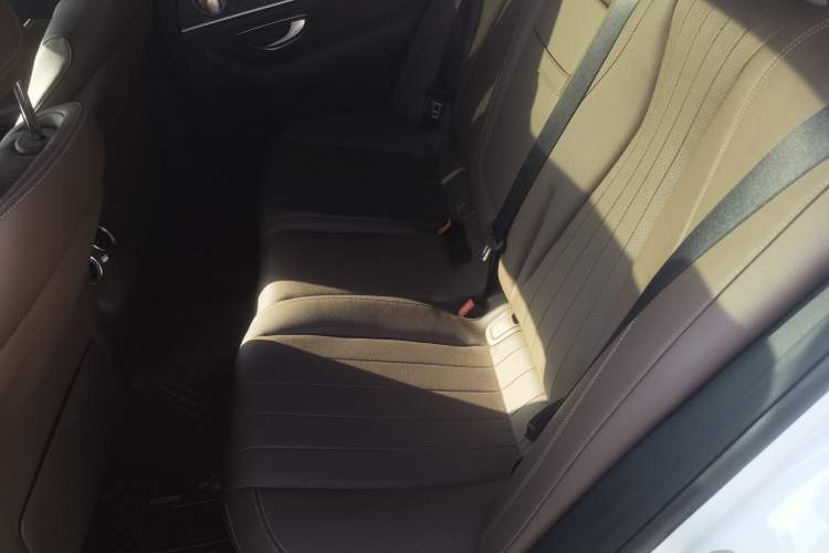 Used Mercedes-Benz E-Class 2021 Updated E 260 Fashion Sport Edition Interior 4