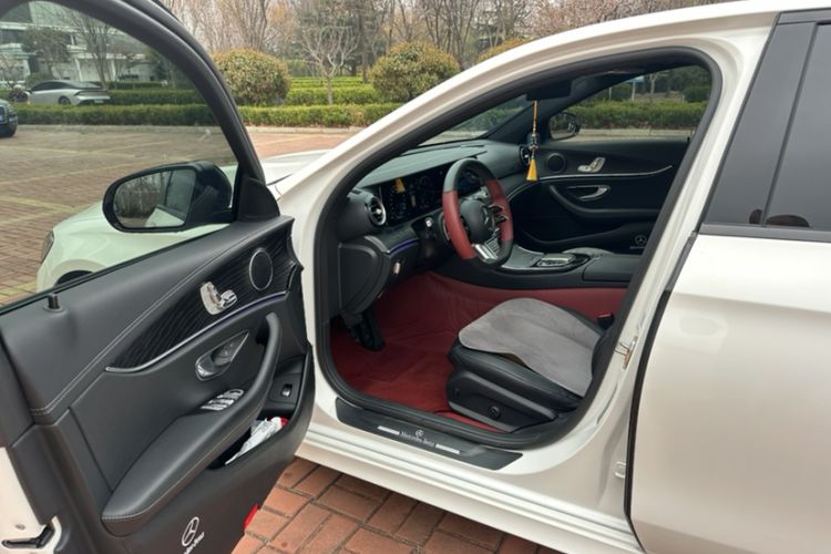Used Mercedes-Benz E-Class 2021 Updated E 260 Fashion Sport Edition Interior 5