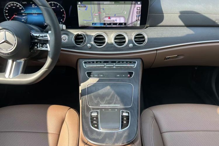 Used Mercedes-Benz E-Class 2021 E 300 L Sport Luxury Edition Interior 6