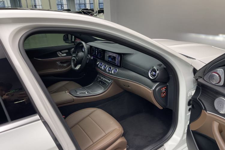 Used Mercedes-Benz E-Class 2021 E 300 L Sport Premium Edition Interior 6
