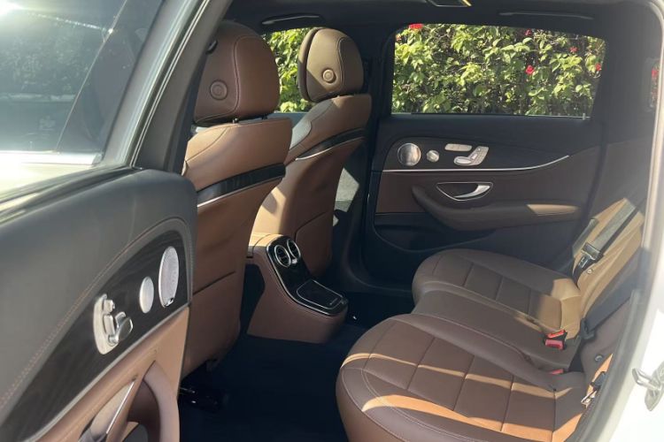 Used Mercedes-Benz E-Class 2021 E 300 L Sport Luxury Edition Interior 7