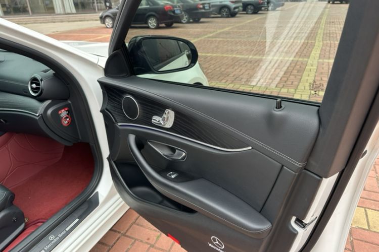 Used Mercedes-Benz E-Class 2021 Updated E 260 Fashion Sport Edition Interior 9