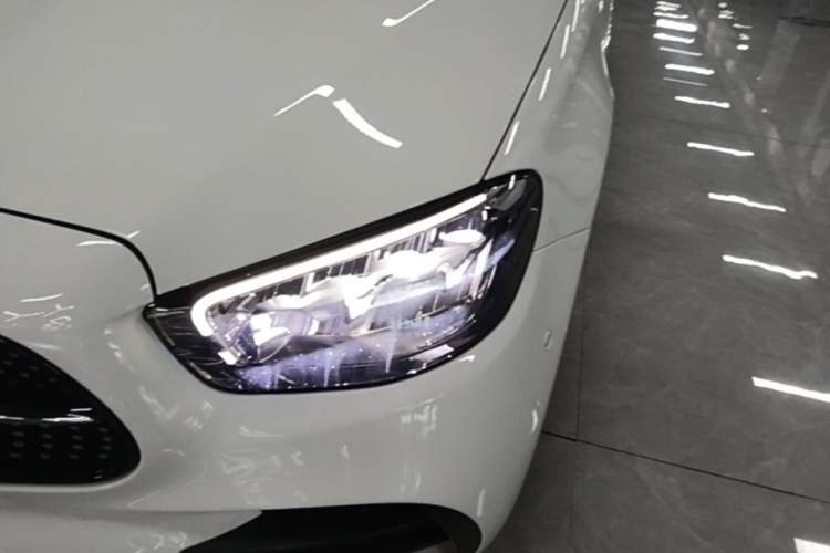 Used Mercedes-Benz E-Class 2021 E 260 Stylish Sports Edition Left Front Headlight