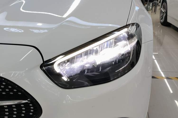 Used Mercedes-Benz E-Class 2021 E 260 Coupe Left Front Headlight