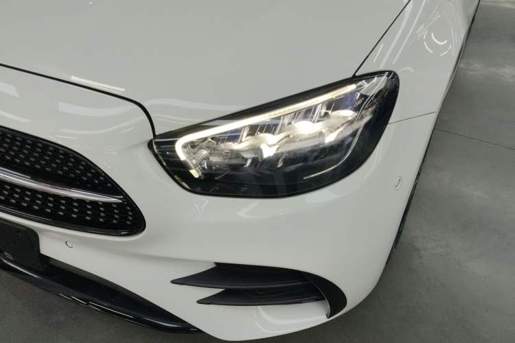 Used Mercedes-Benz E-Class 2021 Updated E 260 Fashion Sport Edition Left Front Headlight