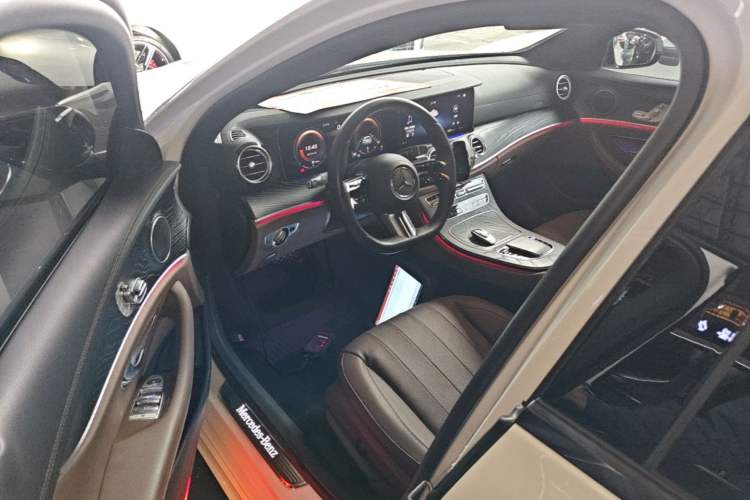 Used Mercedes-Benz E-Class 2021 Updated E 260 Fashion Sport Edition Left Front Seat