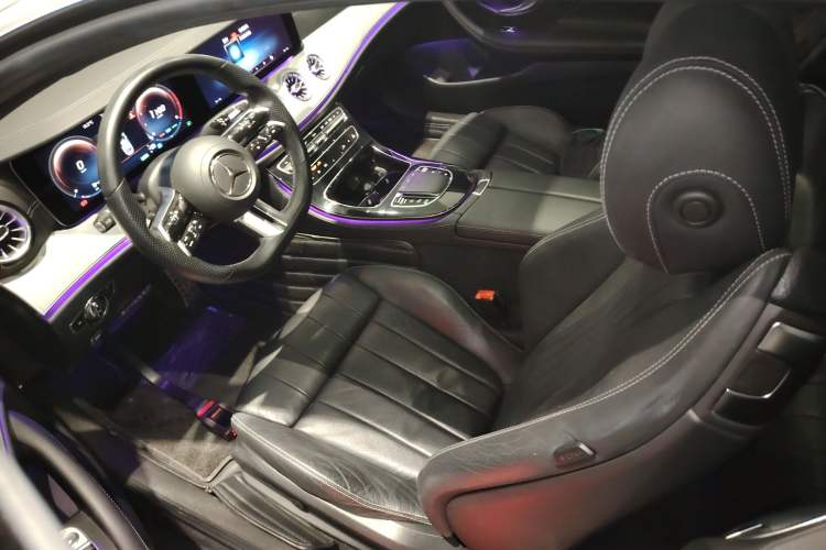 Used Mercedes-Benz E-Class 2021 E 260 Coupe Left Front Seat
