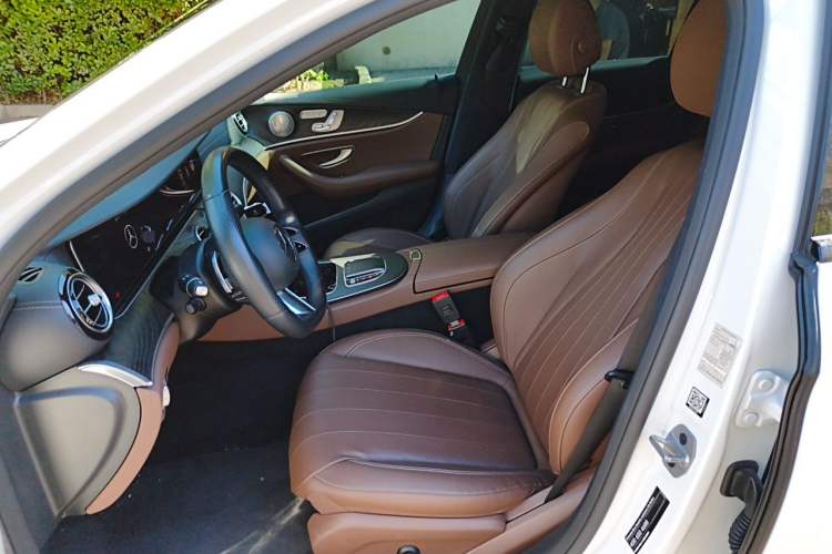 Used Mercedes-Benz E-Class 2021 Updated E 260 Fashion Sport Edition Left Front Seat