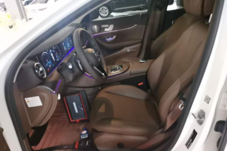 Used Mercedes-Benz E-Class 2021 E 300 L Luxury Model Left Front Seat