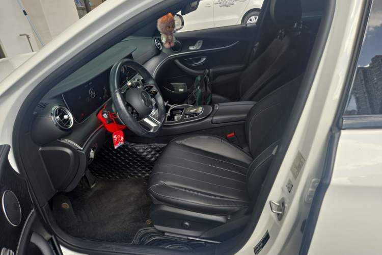 Used Mercedes-Benz E-Class 2021 Updated E 260 Fashion Sport Edition Left Front Seat