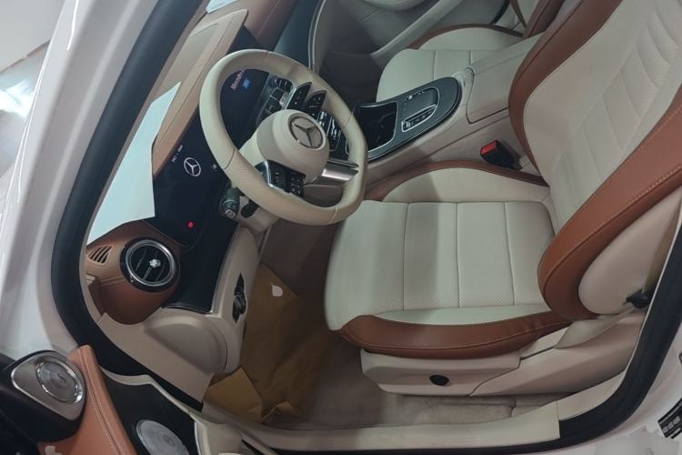 Used Mercedes-Benz E-Class 2021 Restyled E 300 L Sport Luxury Edition Left Front Seat