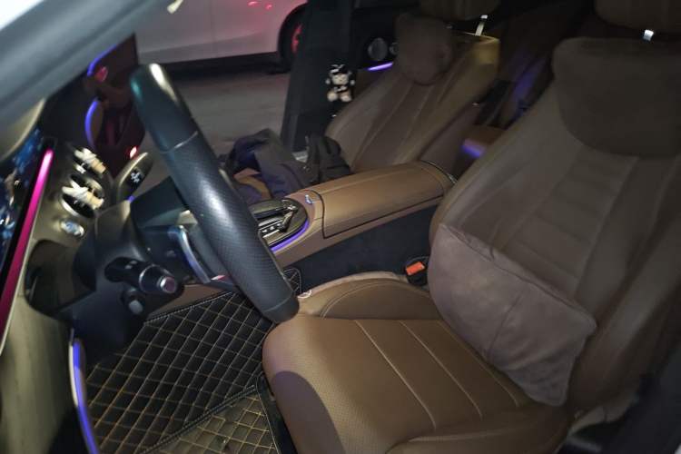Used Mercedes-Benz E-Class 2021 Restyled E 300 L Sport Luxury Edition Left Front Seat