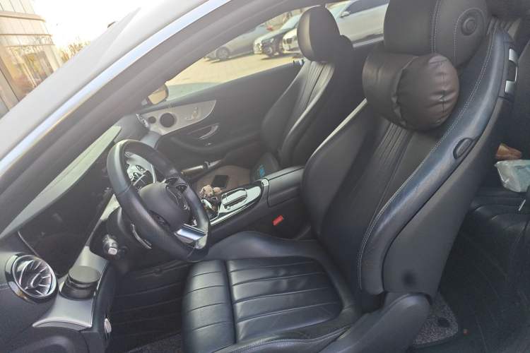 Used Mercedes-Benz E-Class 2021 E 260 Coupe Left Front Seat