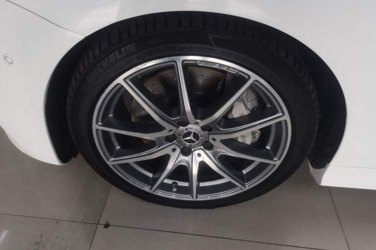 Used Mercedes-Benz E-Class 2021 E 300 Coupe Left Front Wheel Hub