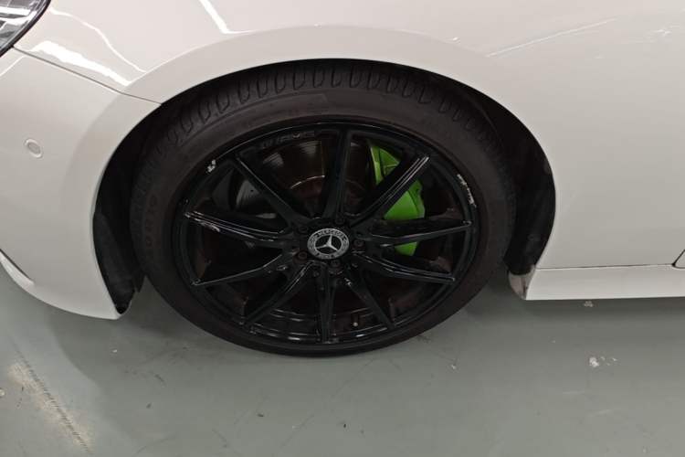 Used Mercedes-Benz E-Class 2021 E 260 Coupe Left Front Wheel Hub