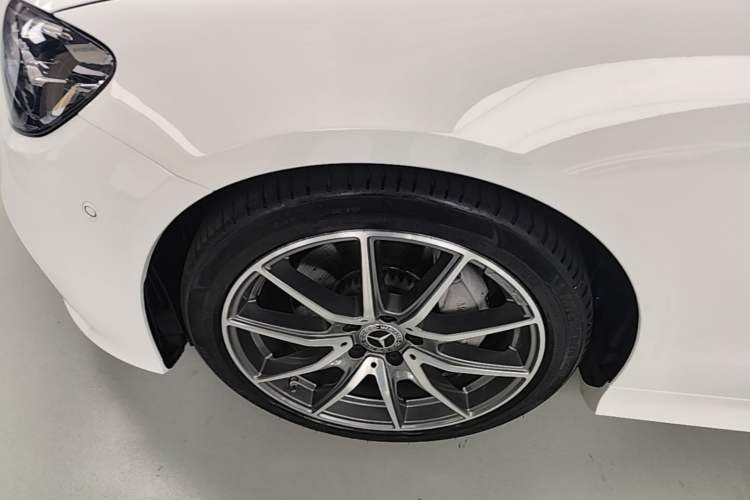 Used Mercedes-Benz E-Class 2021 Facelift E 260 Coupe Left Front Wheel Hub