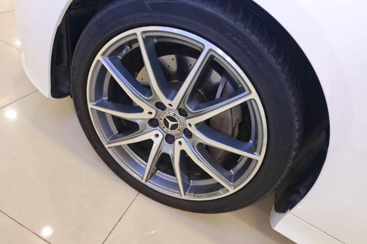 Used Mercedes-Benz E-Class 2021 Facelift E 260 Coupe Left Front Wheel Hub