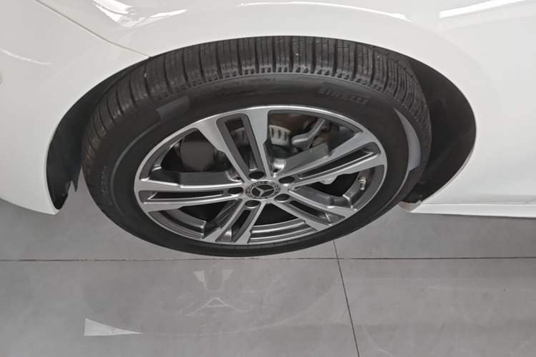 Used Mercedes-Benz E-Class 2021 Facelift E 260 L Sport Edition Left Front Wheel Hub